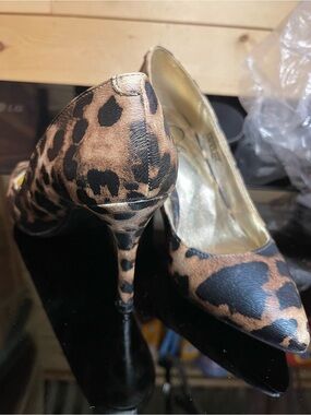 143 Girl Leopard Print Heels